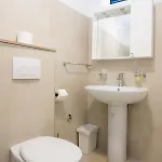 شقة Barone