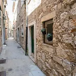 شقة Barone