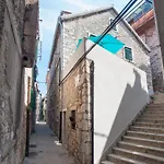 Barone شقة