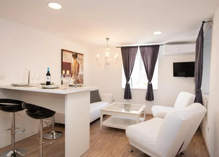 Barone 아파트 시베니크